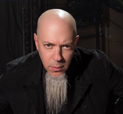 Jordan Rudess: «O κόσμος δεν ξέρει ποιος γράφει τι στους Dream Theater»