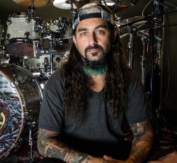Mike Portnoy: «Αν ήθελα να παίζω Dream Theater θα έμενα σε αυτούς»