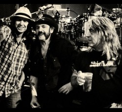 Motorhead (Mikkey Dee): «Lemmy, δυνάμωσε το μπάσο!»
