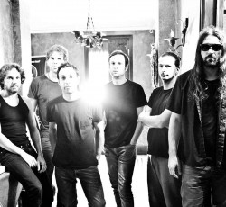 Sleepin Pillow: «Δεν υπάρχουν πια δισκογραφικές, νομίζουν ότι υπάρχουν» 