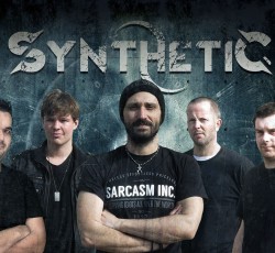 Synthetic: «Η αλήθεια μας παρουσιάζεται με τουλάχιστον αποπλανητικό τρόπο»
