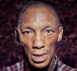 Tricky: «Ποτέ δεν μου άρεσε ο Bowie, αλλά μου έδωσε την αγάπη του» 