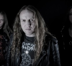 Aura Noir: «Προκαλέσαμε τους εαυτούς μας, ηχογραφώντας μόνο μια κιθάρα» 