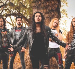 Monument: «Η σύγκριση μας με τους Iron Maiden είναι απόλυτα δίκαιη» 