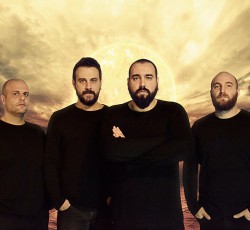 Poem: «Όταν μία μπάντα περιοδεύει έξω, κάνει καλό σε όλη τη σκηνή της χώρας» 