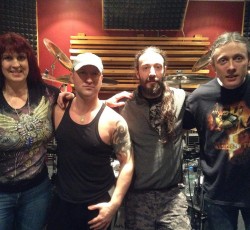 ShadowKeep: «Ο κόσμος δεν ενδιαφέρεται πια για κλασσικό heavy metal» 