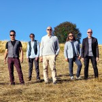 Big Big Train: «Ο κόσμος δεν μου χρωστάει μισθό επειδή γράφω τραγούδια»