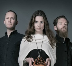 Cellar Darling: «Το να παίζεις μουσική με φίλους είναι ό,τι καλύτερο»