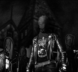 Misþyrming: «Η προστατευτική ζωή σε καθιστά ανέτοιμο για την πραγματικότητα» 