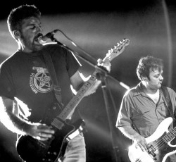 Οι Φόβοι Του Πρίγκηπα: «Καλά έπαθε η μουσική βιομηχανία που έφαγε στραπάτσο»