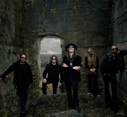 Opeth: «Ο νέος δίσκος δεν είναι για να παίζει στο παρασκήνιο» 