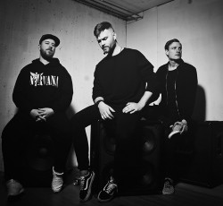 Port Noir: «Δεν είμαστε πολιτική μπάντα» 