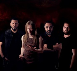 Silent Winter: «Οι εποχές που ζούμε έστρεψαν το κοινό σε πιο ακραίους ήχους» 