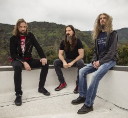 The Aristocrats: «Δεν είμαστε μια dropbox μπάντα»