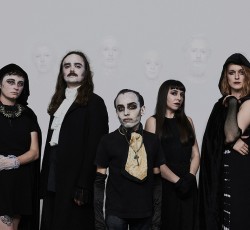 Thou: «Είναι αδύνατον να ζεις στον μοντέρνο κόσμο χωρίς να κουβαλάς πόνο» 