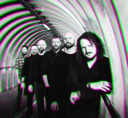 Haken: «Πολλοί νόμιζαν ότι ο τίτλος του δίσκου ήταν πρωταπριλιάτικο αστείο» 