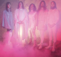 Hällas: «Από Madonna... μέχρι Bathory» 