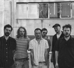 Kooba Tercu: «Το "Kharrub" φωτεινότερο, το "Proto-Tekno" πιο δυσοίωνο»