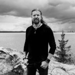 Esa Holopainen: «Δε μου αρέσει η μουσική να γίνεται επίδειξη τεχνικής»