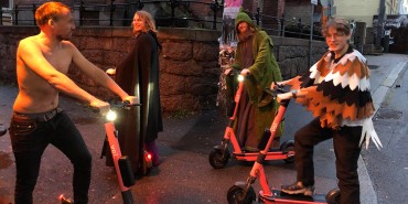 Tusmørke: «Είμαστε μουσικά outsiders από τα '90s»