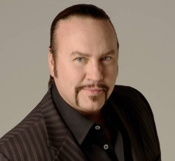 Desmond Child: «Δεν υπάρχει τίποτα καινούργιο στη μουσική, οπότε κλέβουμε τους εαυτούς μας»