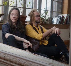 Ode And Elegy: «Μοιράσου τη μουσική που αγαπάς και η τέχνη θα αντέξει» 