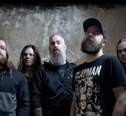 In Flames: «Δεν μας ενδιαφέρει να παίξουμε ολόκληρο κάποιον παλιό μας δίσκο»