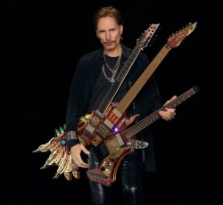 Steve Vai: «Το πάθος είναι η πιο ισχυρή δύναμη δημιουργίας»