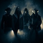 Wayfarer: «Είναι αδύνατο να αγνοήσουμε το σκοτάδι της ταλαίπωρης ιστορίας μας»