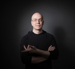 Devin Townsend: "There's no question that the idiots rule" 