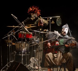 Dirty Granny Tales: «Ο τρόμος είναι το πιο νοσηρό τέρας» 