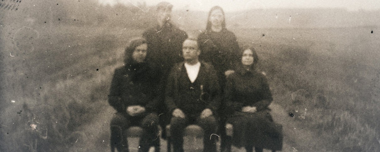 ​Kauan: «Το σπίτι δεν είναι τόπος αλλά κατάσταση και το μονοπάτι μια βουτιά μέσα σου»