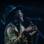 Fantastic Negrito: «Αν νιώθουμε ότι μας αγαπούν, είμαστε καλύτεροι άνθρωποι»