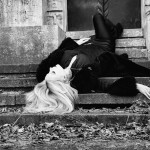 Lucifer: «Είμαι μια καταραμένη χίπισσα που αγαπά πολύ τον διάβολο!»