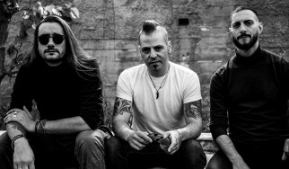 Jacks Full: «Έχουμε επιρροές από άλλες δεκαετίες, αλλά ο ήχος μας είναι του 2025»