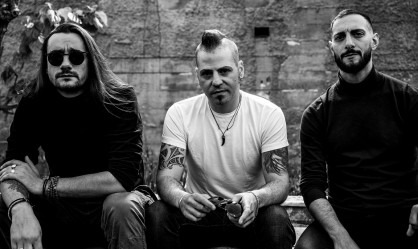 Jacks Full: «Έχουμε επιρροές από άλλες δεκαετίες, αλλά ο ήχος μας είναι του 2025»