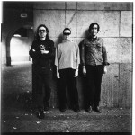 A Place To Bury Strangers: «Στις ζωντανές μας εμφανίσεις πραγματικά παλεύουμε για τη ζωή μας»