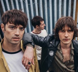 Bad Nerves: «Aν περιοδεύεις συνέχεια, το να είσαι σπίτι φαίνεται ασυνήθιστο» 