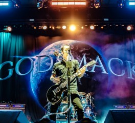 Godsmack: «Δεν στηριζόμαστε στην τεχνολογία για να ακουστούμε καλοί ζωντανά»
