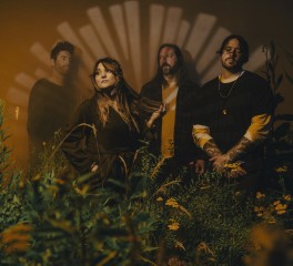 Slow Crush: «Αν η μουσική δεν φαίνεται ειλικρινής, χάνει το νόημά της»
