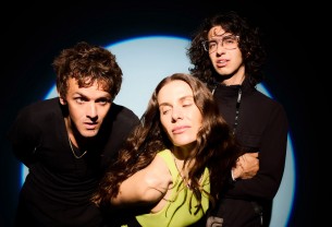 Bar Italia: «Όταν σκέφτεσαι ότι θα παίξεις ζωντανά, αλλάζεις το πως γράφεις»