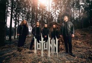 Iotunn: «Άλλο να φτάσεις με το δικό σου καράβι στο λιμάνι κι άλλο να βγεις σωστά στη στεριά»