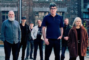 Prolapse: «Ίσως τελικά δεν υπήρχαν και τόσοι λόγοι για να αισθανόμαστε κατάθλιψη στα '90s»