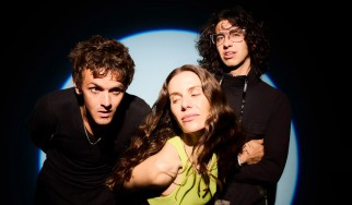 Bar Italia: «Όταν σκέφτεσαι ότι θα παίξεις ζωντανά, αλλάζεις το πως γράφεις»