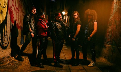 Stiletto Strut: «Μας εμπνέουν όσοι δεν τους δόθηκε ελπίδα και τα κατάφεραν»