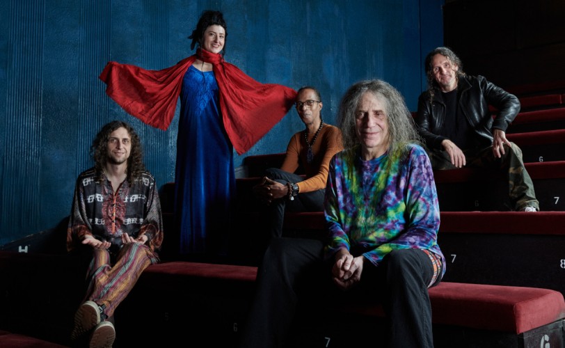 Ozric Tentacles: «Το να παίζεις νέες μουσικές ζωντανά είναι τρομακτικό»