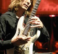 Ο Steve Vai μιλάει στο Rocking.gr! 