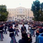 H μπάντα των Ενόπλων Δυνάμεων παίζει "Killing In The Name"!