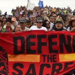 Στο νέο του video, ο Neil Young ενώνει την φωνή του με τους Ινδιάνους της Βόρειας Ντακότα