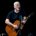 O David Gilmour τραγουδά το "Comfortably Numb" με διάσημο ηθοποιό